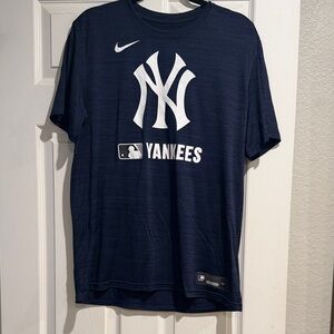 Nike Yankees Dark Blue Tee